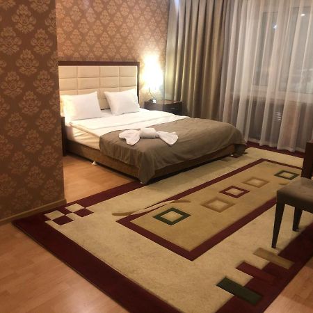 Hotel Inju 阿斯坦纳 外观 照片
